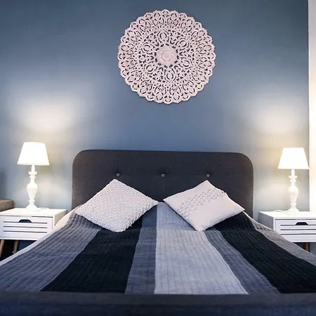 Ultra Apartment *